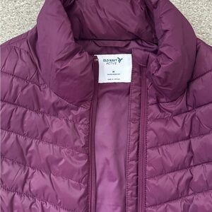 Old Navy Active Water Resistant Vest Purple Medium